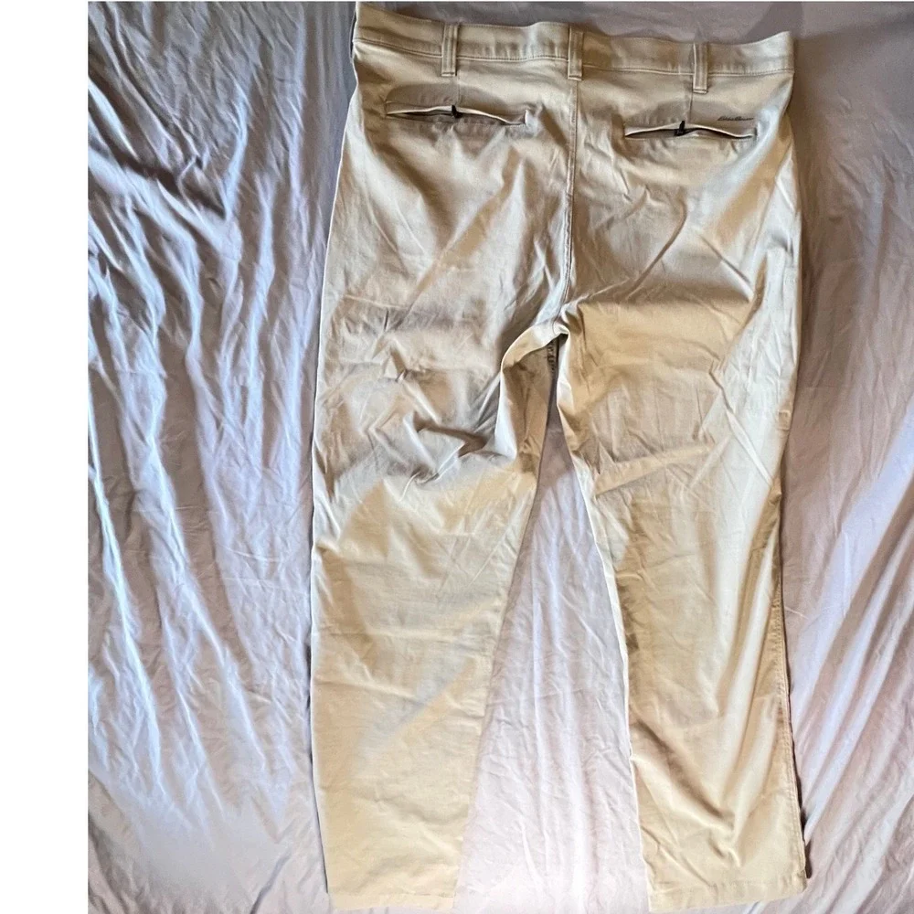 Eddie Bauer Travex Mens 38x34 Khaki Outdoor Travel Pants Zip Pocket